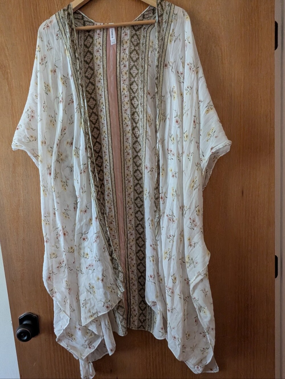 torrid Floral Boho Chiffon Kimono - Cream, Pink & Olive